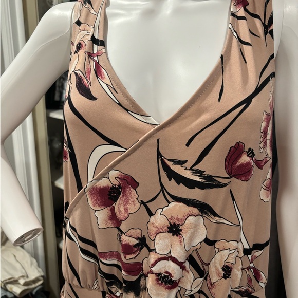 Jumpsuit - Picture 3 of 14